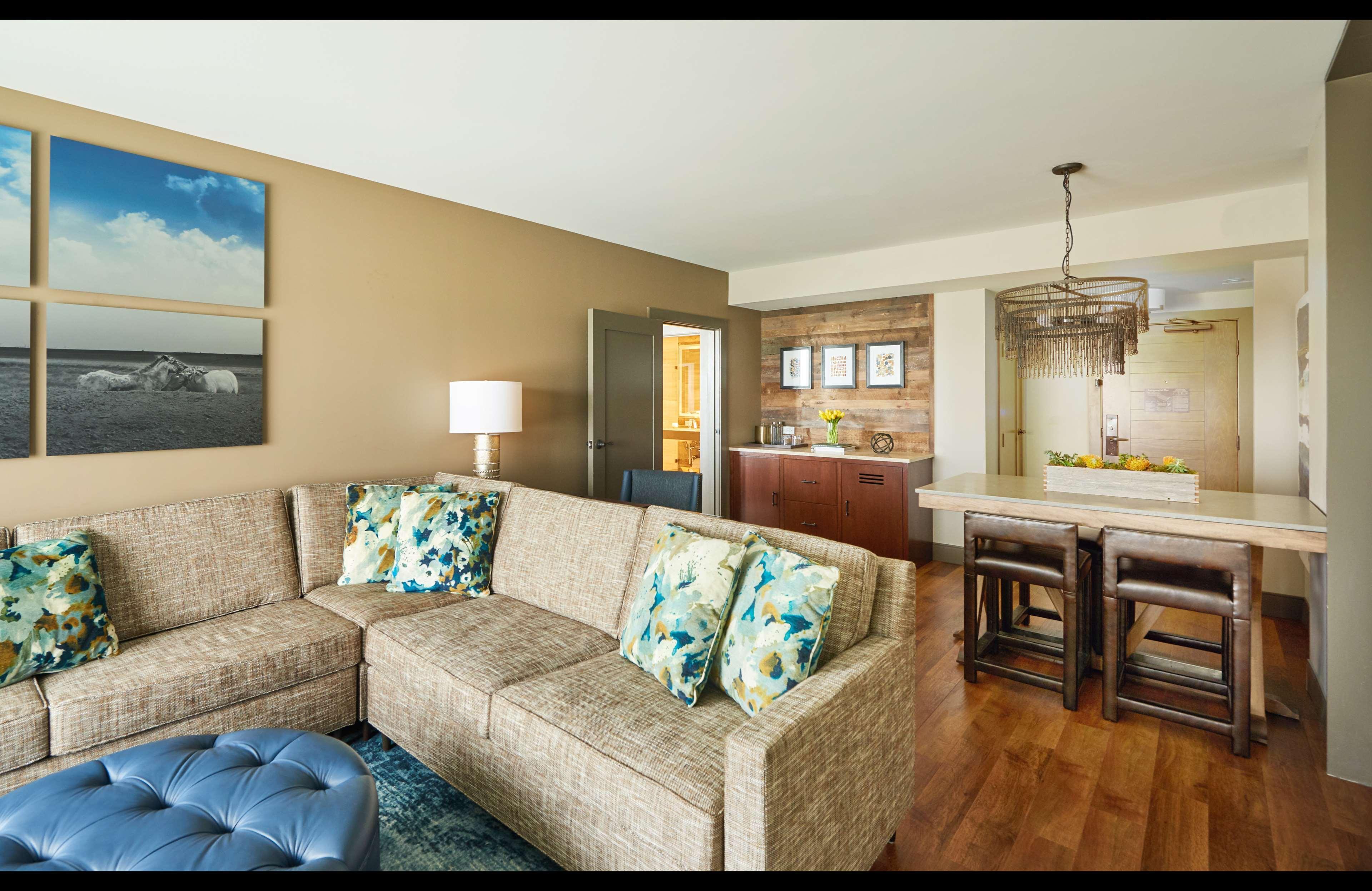The Stella Hotel, Autograph Collection Bryan Luaran gambar