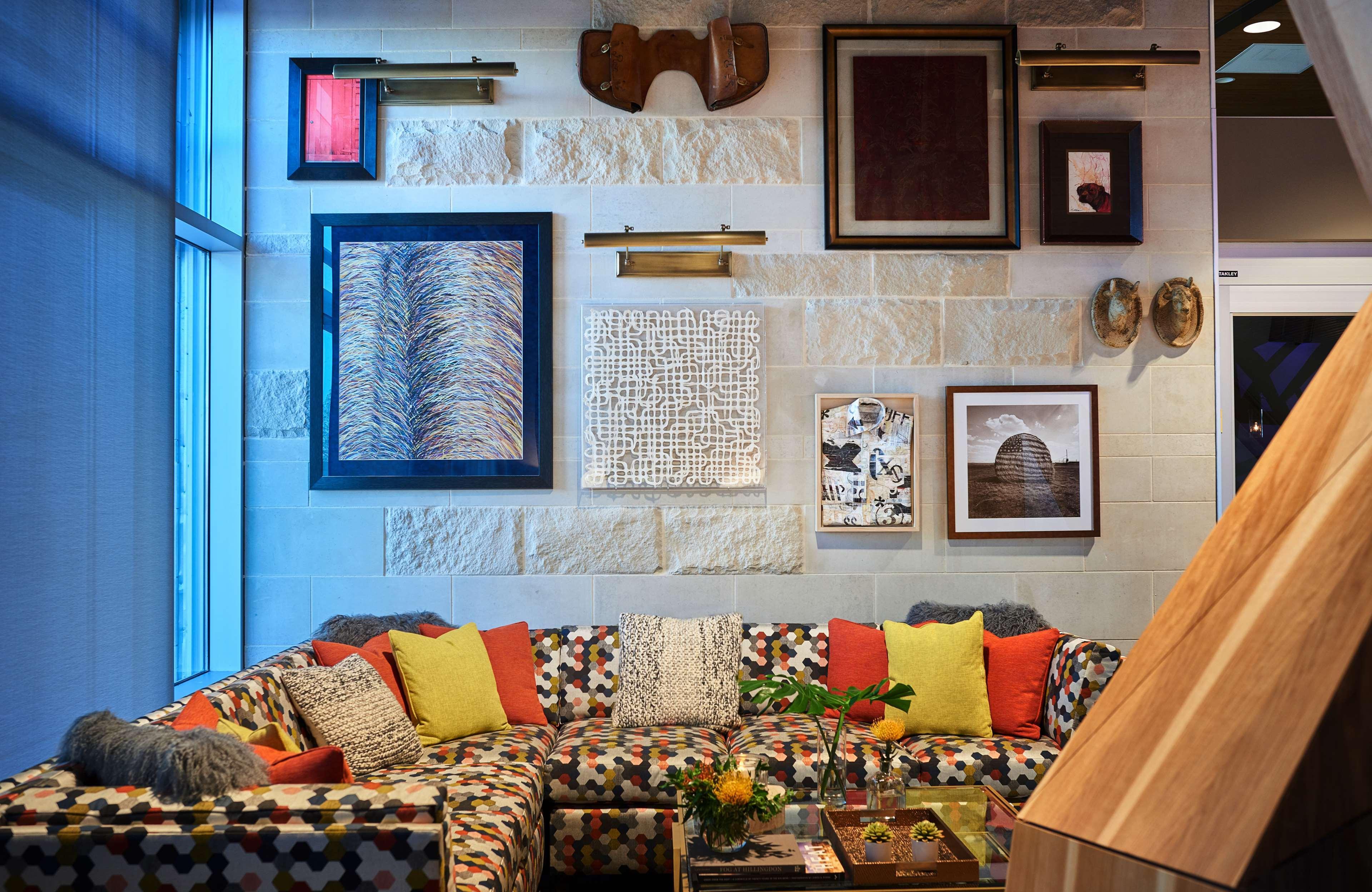 The Stella Hotel, Autograph Collection Bryan Luaran gambar
