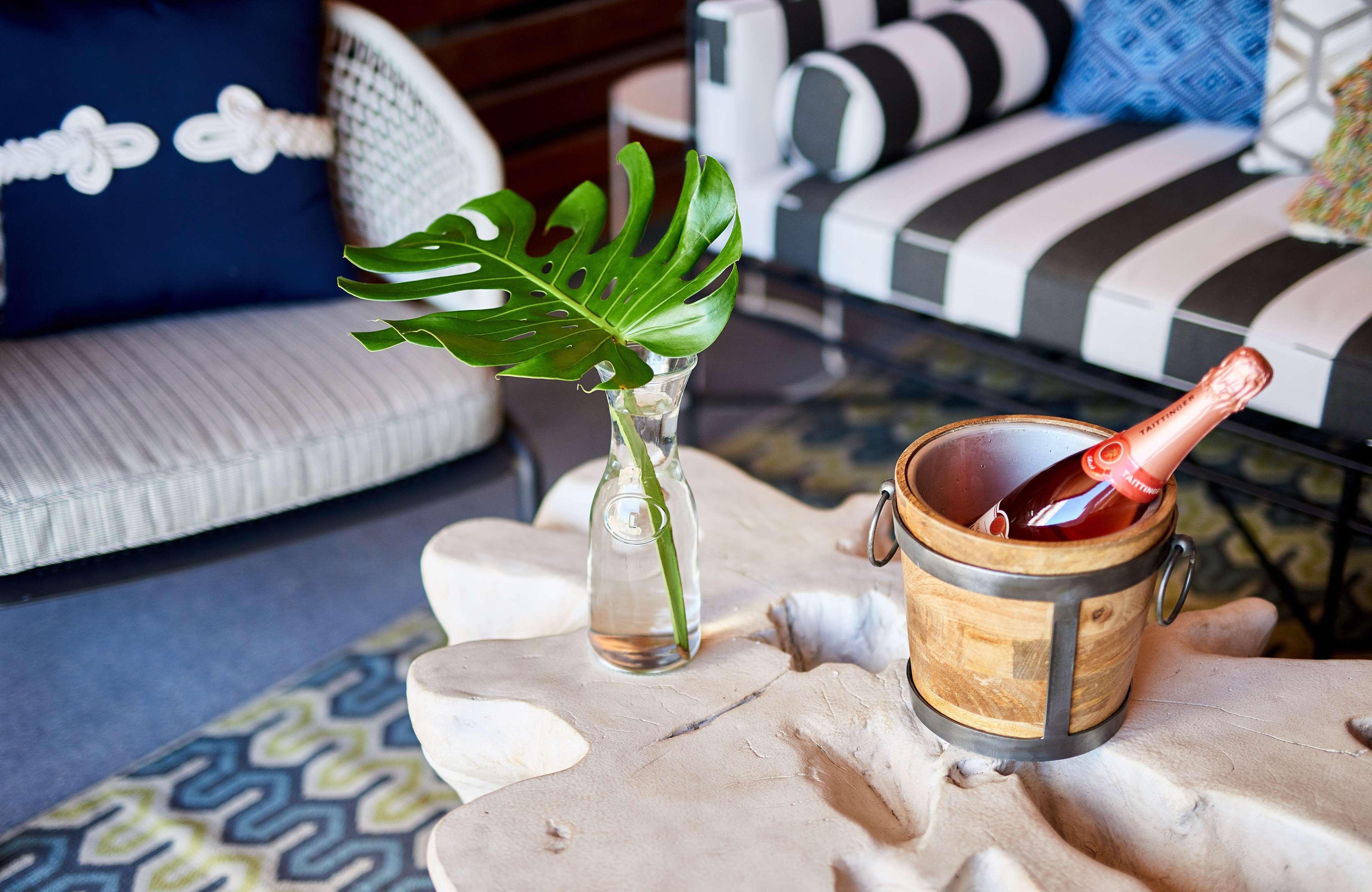 The Stella Hotel, Autograph Collection Bryan Luaran gambar